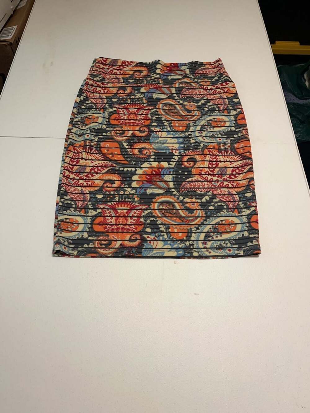 LuLaRoe Pencil Skirt Size M Paisley Print